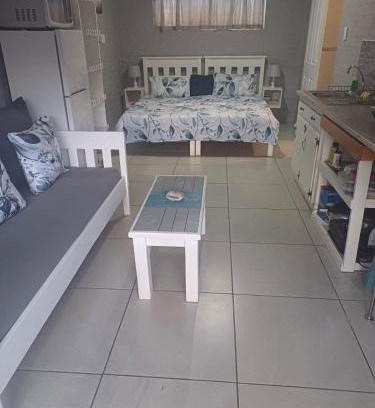 Struisbaai Apartment | Petite Selfcatering Accommodation Struisbaai SA