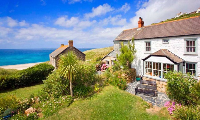 Sennen Cove Cottage | Petra, Beach Cottage, Great Sea Views, Garden