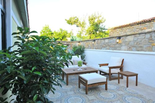 Gokceada Bed & Breakfast | Petrino Gökçeada Hotel&Kitchen