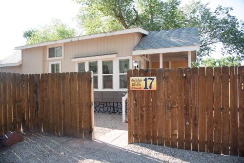 Moab House | Petroglyph Point Cabin #17