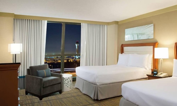 Ludlam Hotel | Pets Allowed, FREE Parking! 3 Convenient Suites Near Winton Lake and Dulle Park