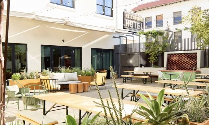 Merced Hotel | Pets Are Welcome in Central Valley Stay Near UC Merced | 2 Units