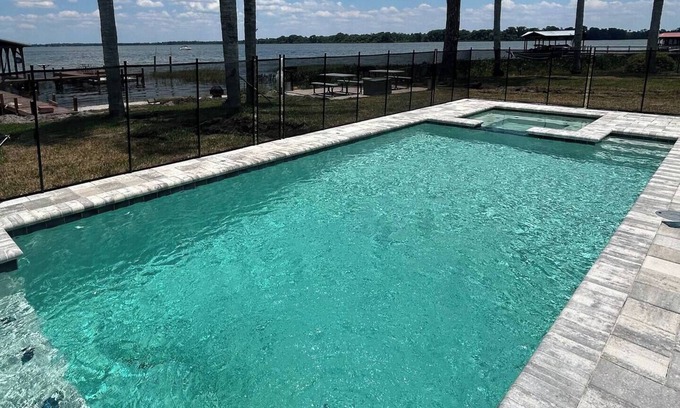 Tavares House | PETS STAY FREE Camp Street Cabanas #1 on Lake Dora PRIVATE SANDY BEACH & DOCK