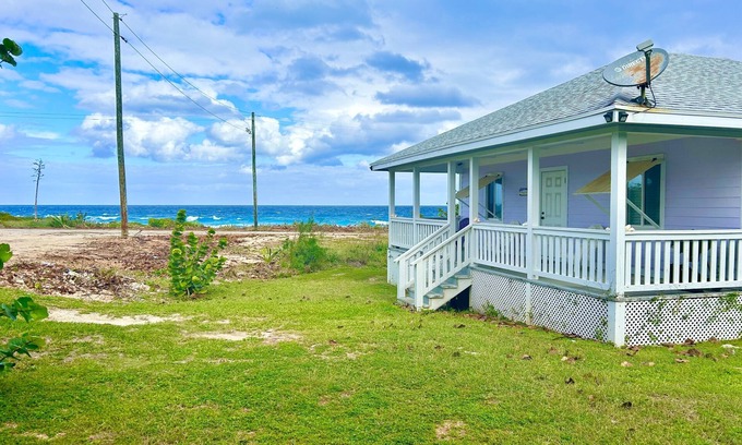 Rainbow Bay Cottage | Peyton's Place is the Place to Be