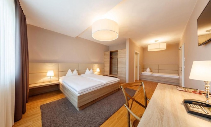Feldbach Hotel | Pfeiler's Bürgerstüberl - Hotel