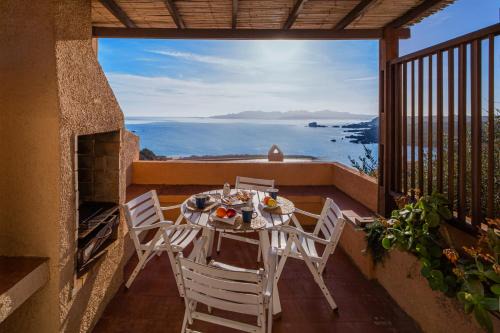 Porto Massimo Apartment | Pgs Immobiliare srls Muggine A1 Trilocale vista mare La Maddalena