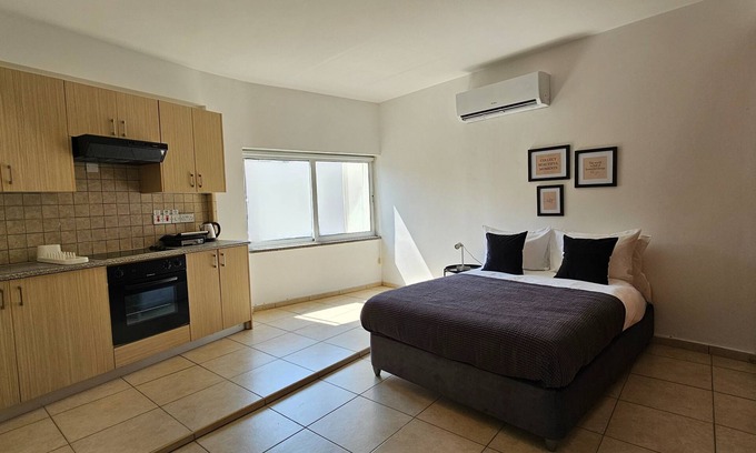 Nicosia Apartment | Phaedrus Living: Hoopoe Residencies 102