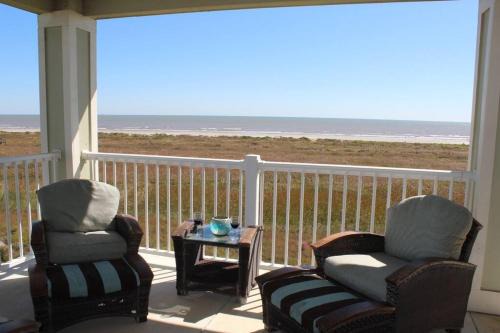 Galveston Apartment | Pharoah's Palace at Pointe West Resort