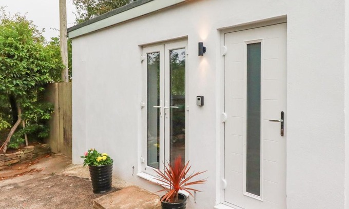 Truro House | Pheasant View