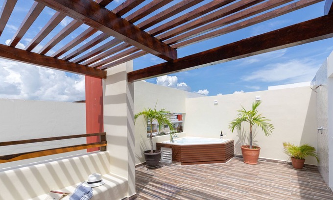 Tohoku Apartment | Phenomenal Combo Of 2 Separate PH 1 | 6BR | Private Jacuzzi | Chic Amenities And Gym | 2 Rooftops