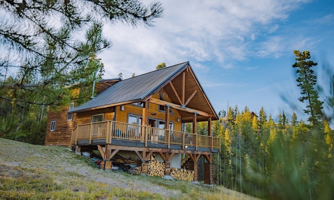 Philipsburg Cabin | Philipsburg Cabin on 14 acres. Spectacular views. Ski, Fish, Hike & Relax!