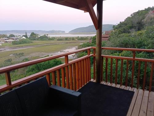 Knysna House | Phoenix 34South