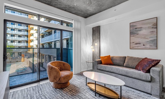 Evans Churchill Apartment | Phoenix Urban Luxury Escape