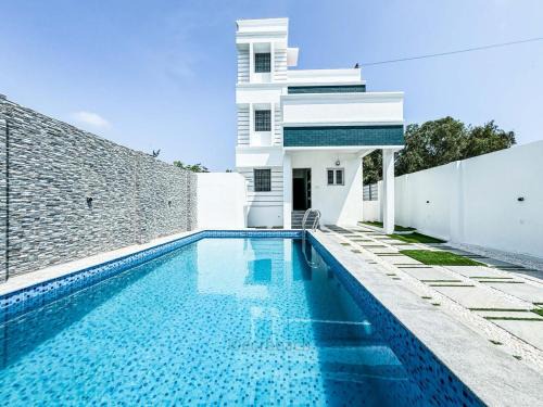 Vadanemelli Villa | Phoenix Villa resort - ECR kovalam