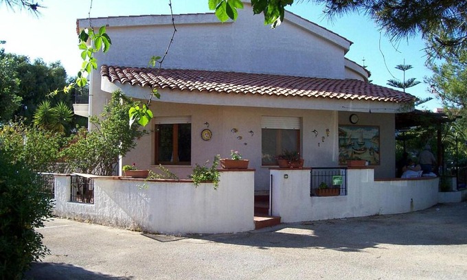 Sciacca House | Piccola Villetta immersa nel verde a 100 mt dal mare