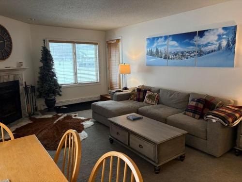 Killington House | Pico F101