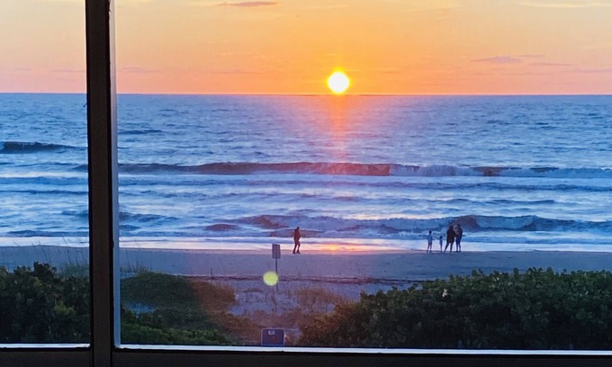 Indialantic By The Sea Condo | picture perfect beach front oasis. Great location for snowbirds!
