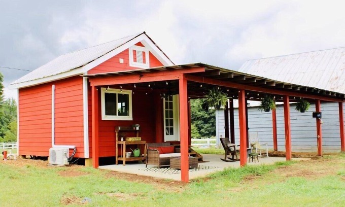 Morganton Apartment | Picturesque Cottage on a Beautiful Farm