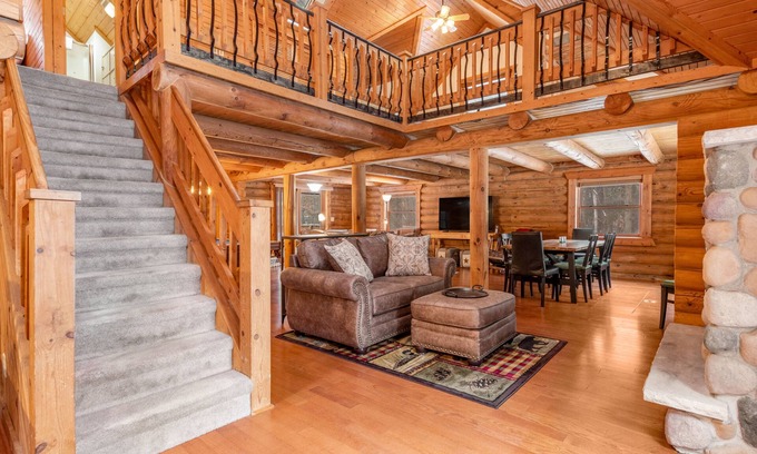 Necedah Cabin | Picturesque dog-friendly cabin with firepit, pool table, deck, yard, & fireplace