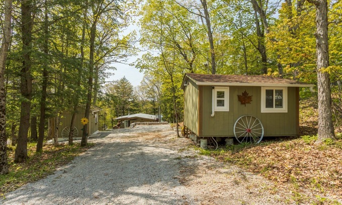 Muskoka Lakes Cottage | Picturesque Leonard Lake cottage