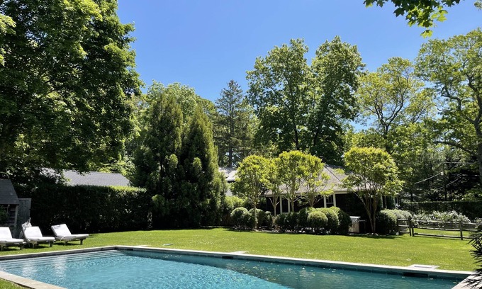 Sag Harbor Cottage | Picturesque Sag Harbor Cottage w/Salt Water Pool