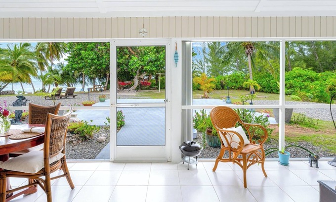Breakers House | Piece of Mine Blue: Beach Cottage on 200-feet of Shoreline w/Screened Porch, Snorkeling + Hammocks