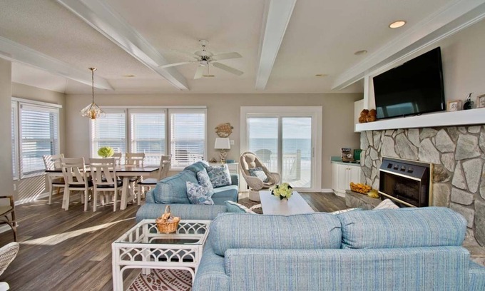 Emerald Isle Condo | Pier Pointe 1A3, Oceanfront Condo in Emerald Isle, NC!