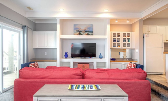 Emerald Isle Condo | Pier Pointe 6A1, Almost Oceanfront Condo in Emerald Isle, NC!