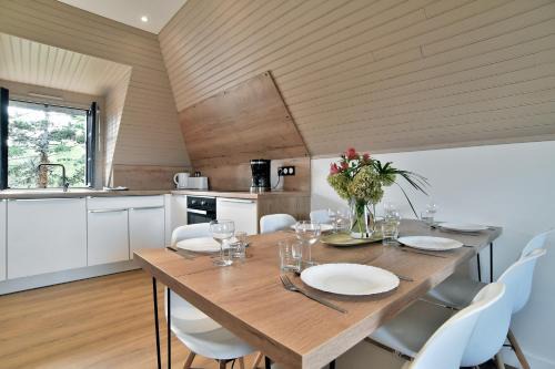 Sables-d'Or-les-Pins Apartment | Pierre 23 - A 200m de la plage parking privé
