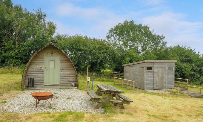 Liskeard Cottage | Pig Pen @ Penbugle Organic Farm