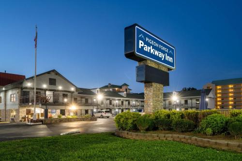 Pigeon Forge Hotel | Pigeon Forge Parkway Inn