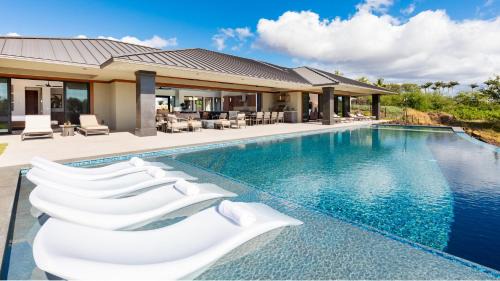 Kamuela House | ❤PiH❤ Hawaiian Elegance Short walk to best beaches Heated Lap Pool Spa