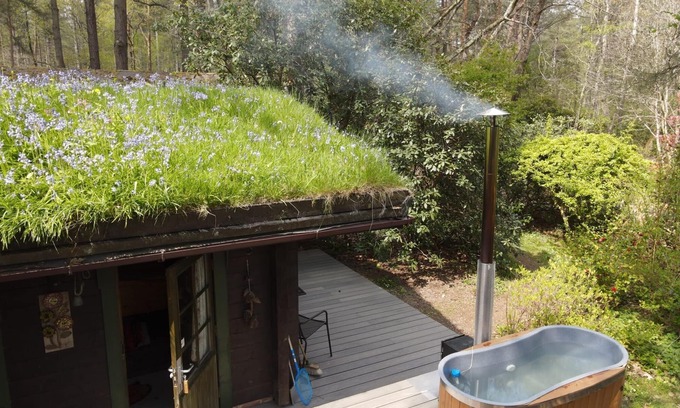 St Leonards Cabin | Piilopirtti - a traditional Finnish log cabin