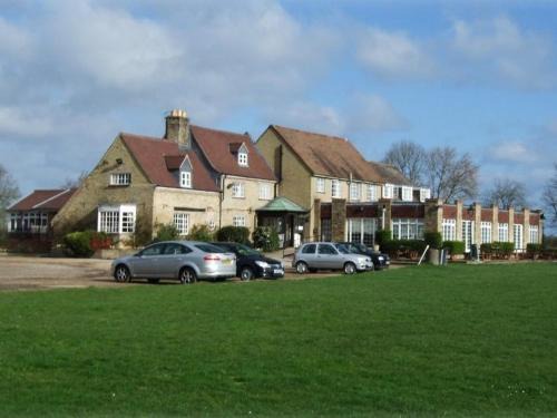 Needingworth Hotel | Pike and Eel Hotel and Marina