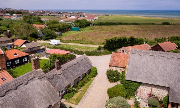 Bacton House | Pilgrims Cottage - Two Bedroom House, Sleeps 4
