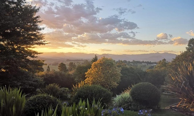 Underberg House | Pin Oak Cottage