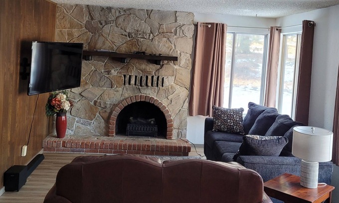 Baker City House | Pine Creek Mountain Escape 50 % Golf discount with receipt