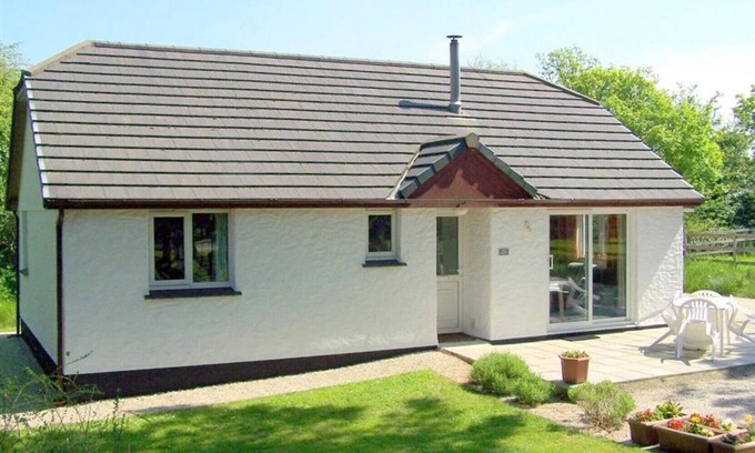 Goonhavern Cottage | Pine Croft, Goonhaven, set in acres of mature gardens