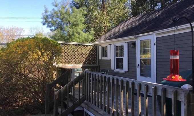 Lincolnville Cabin | Pine Grove Cottages: Cottage 10 - Pet Friendly