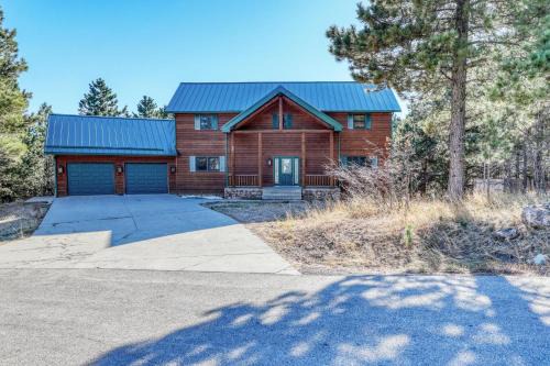 Sturgis House | Pine Hollow Lodge - Beautiful