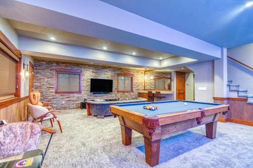 Arnold House | Pine Links Lodge