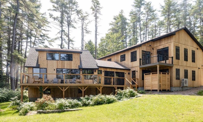 Naples Ski Chalet | Pinecrest Waterfront Private Beach New Cabin