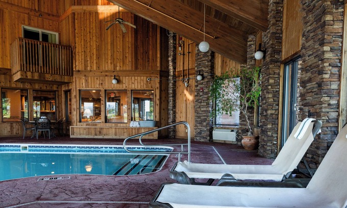 Pinedale Hotel | Pinedale Hotel & Suites