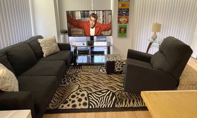 Fire Island Pines Apartment | Pines Alcove Studio Queen Bed + Queen Sofa pullout, Jacuzzi, BBQ Fire Island