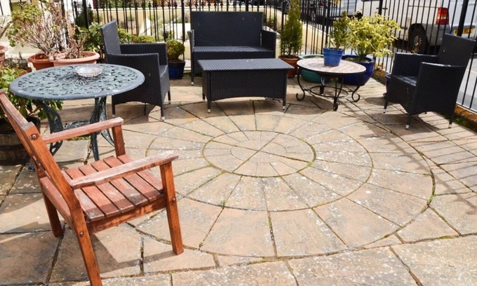 West Cliff Bed & Breakfast | Pinewood Guest House
