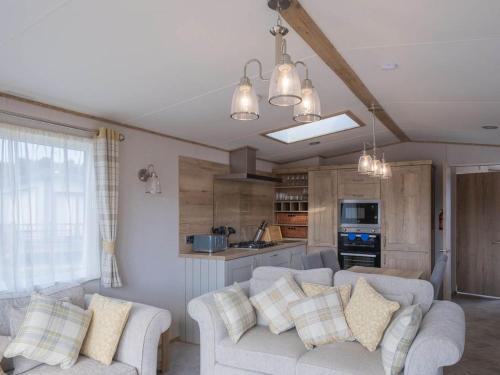 Wells-next-the-Sea Cabin | Pinewoods Beach Luxe no.2 – dog friendly