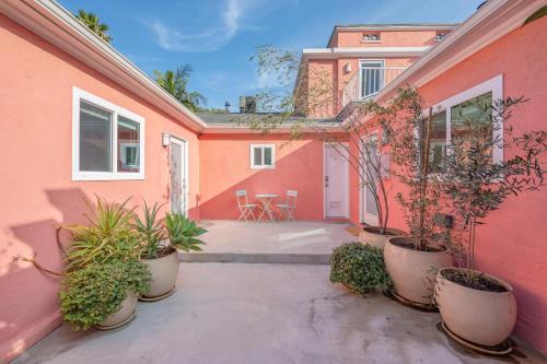 Hollywood Hotel | Pink Revival Historic Remodeled Bungalows Heart of Hollywood