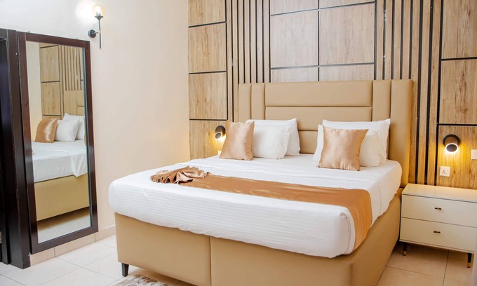 Port Harcourt Hotel | Pious Court