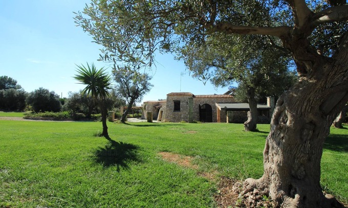 Marina di Pescoluse House | Piperita lovely trullo