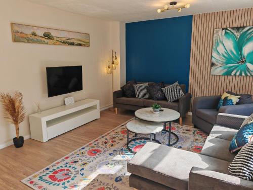 Winchester House | Piping House 4bedroom
